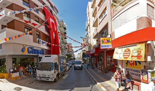 MEŞHUR SARIYER BÖREKÇİSİ