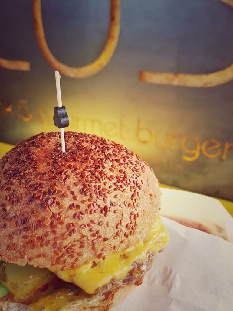 C Plus Organic & Gourmet Burger