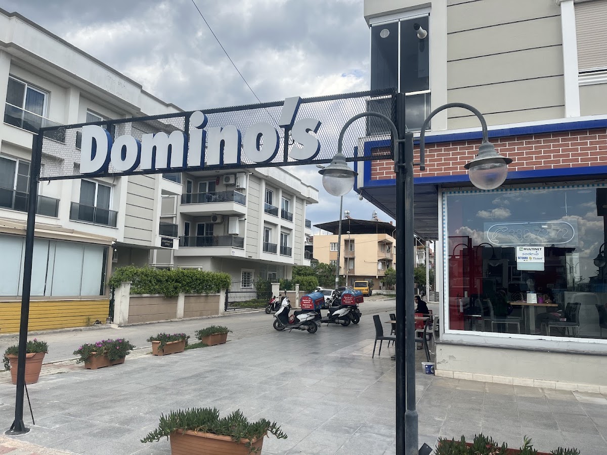 Domino’s Izmir Mevlana