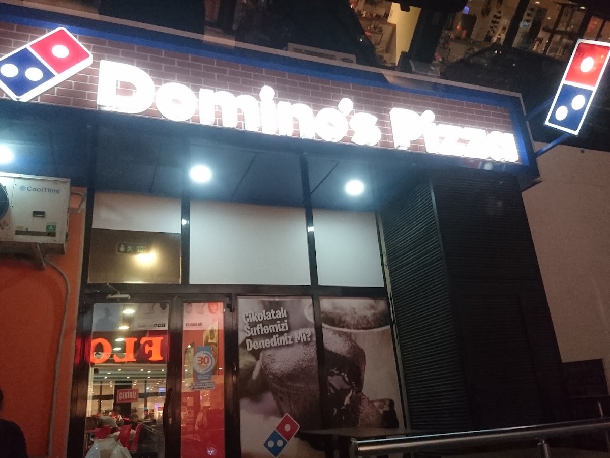 Domino’s Izmir Efesus