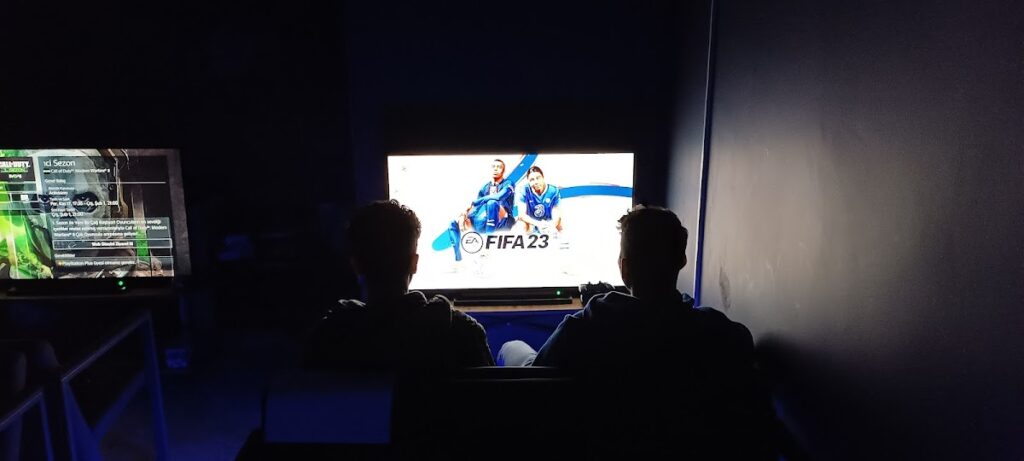 Foça SANTRA Playstation salonu