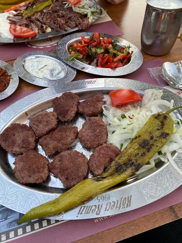 Köfteci Remzi Bostanlı
