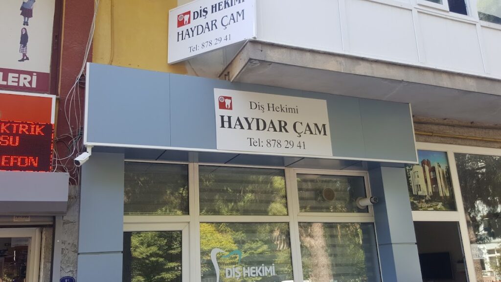 Diş hekimi Ayşenur İnam