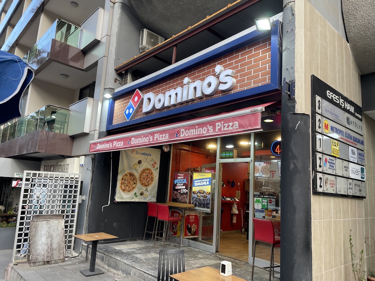 Domino’s Izmir Sevgi Yolu