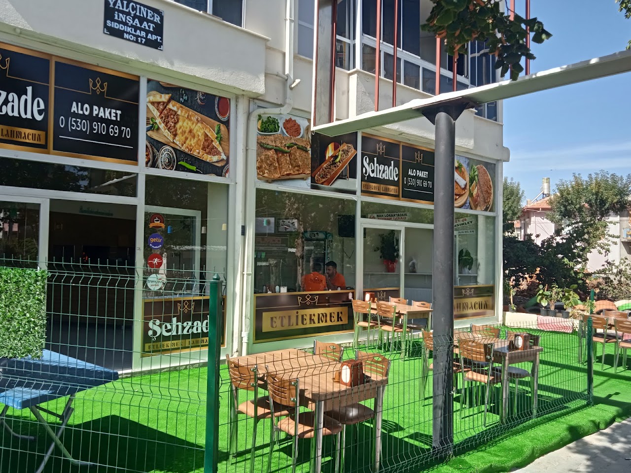 Özgüven Zırh Etliekmek Tava & Lahmacun