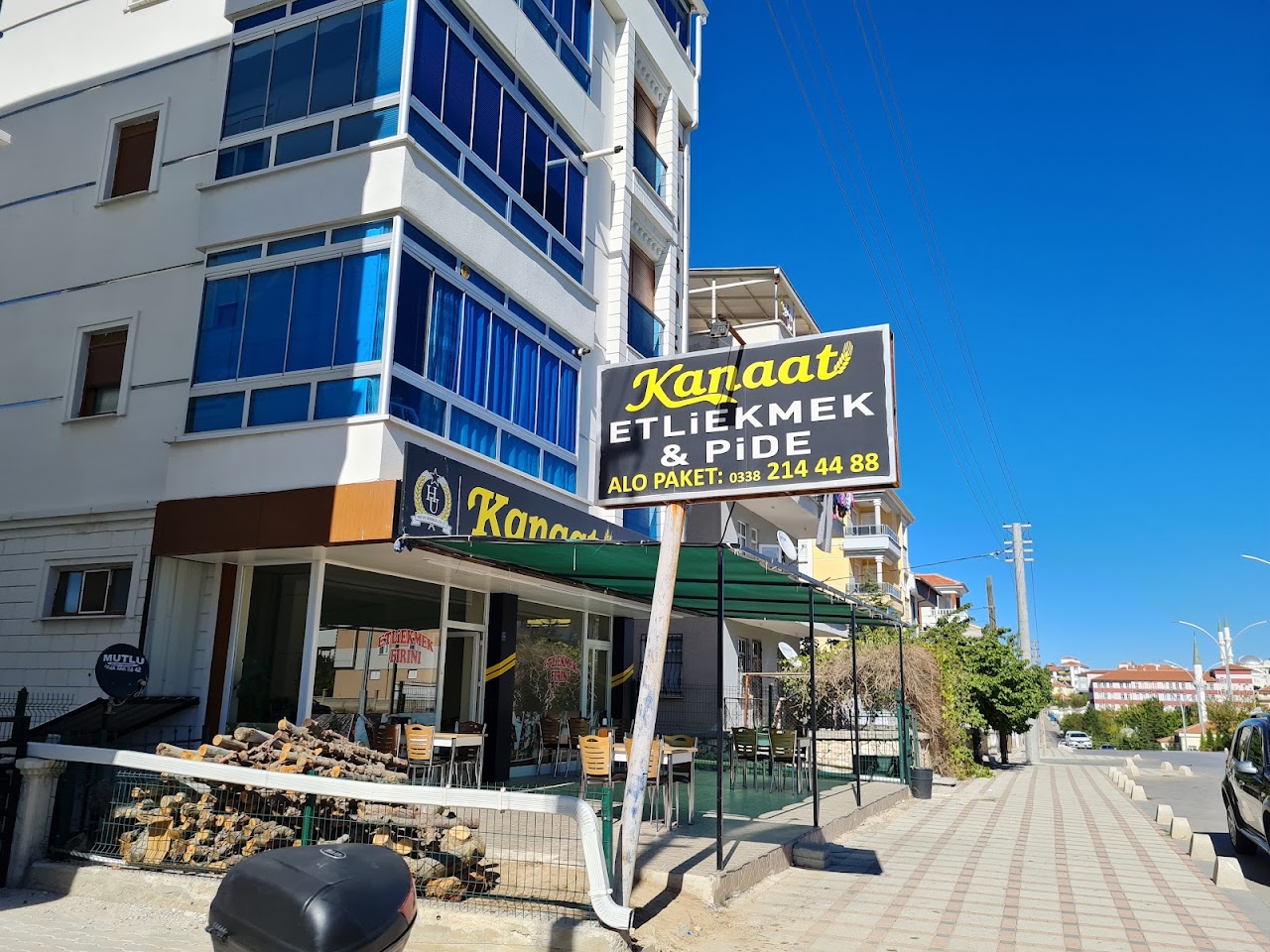 Kanaat Etliekmek Ve Pide Salonu