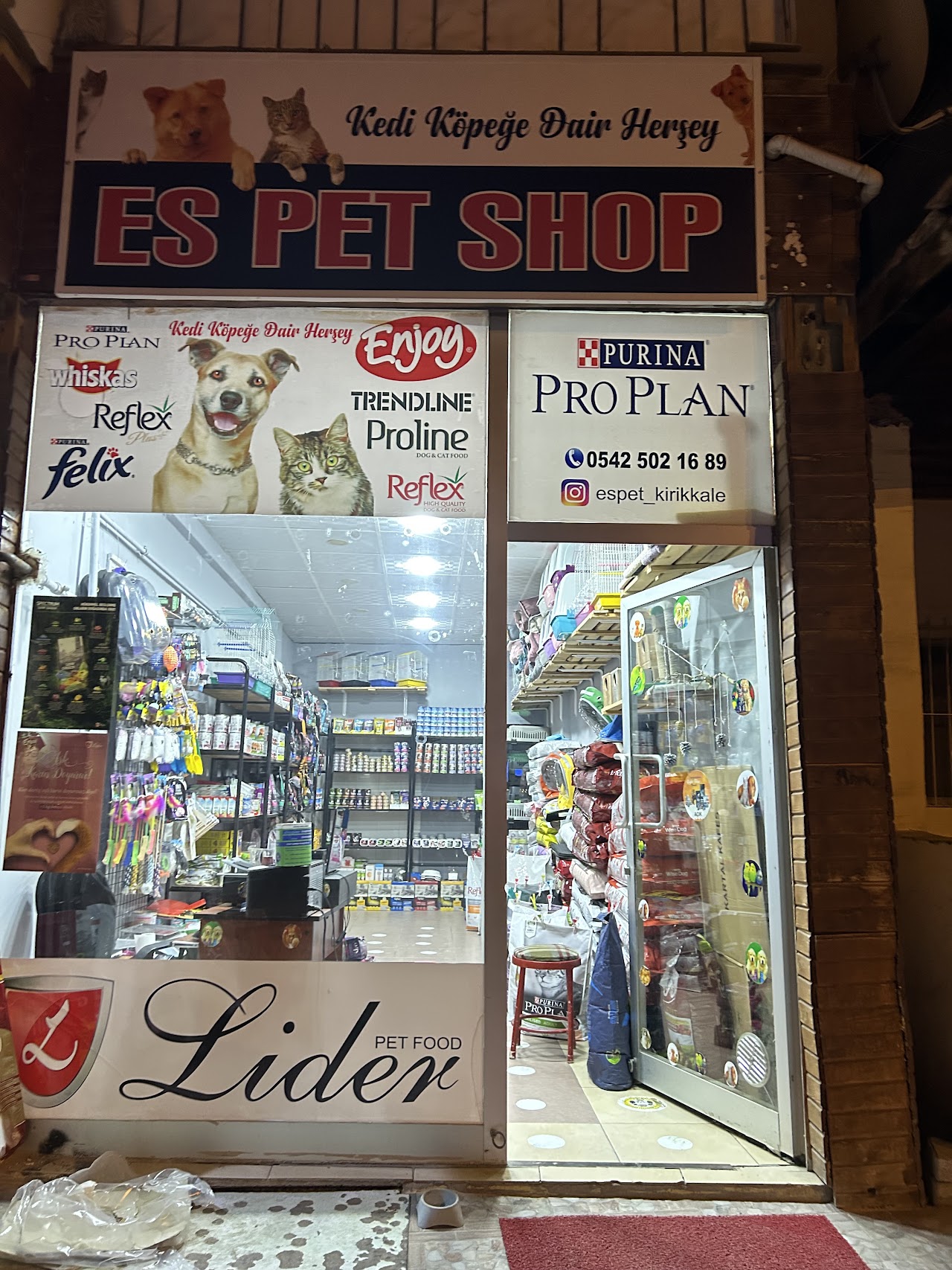 Es Pet Shop