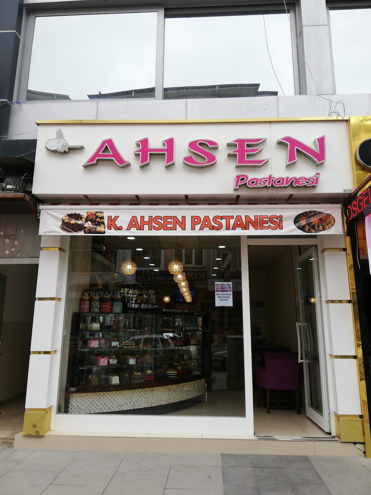 Ahsen Pastanesi
