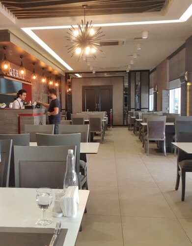 Qurme Restoran