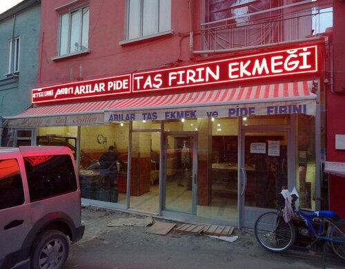 Arılar Ekmek Fırını