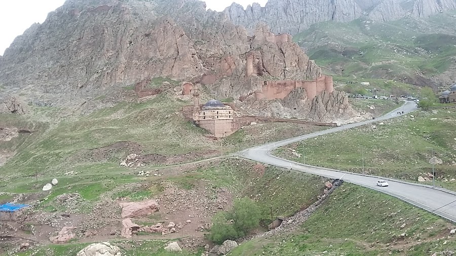 100. Yıl Parkı Sarıağa