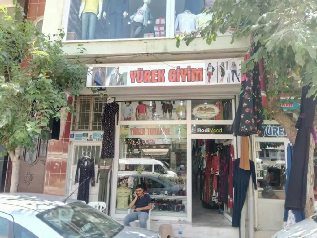 YÜREK GİYİM