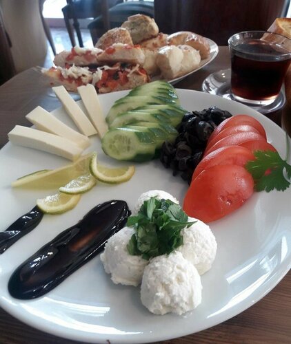 Güleryüz Pastaneleri