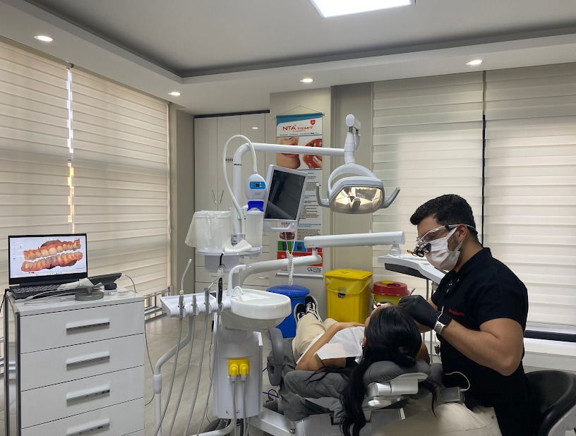 Diş Hekimi Batuuhan Küçükoğlu