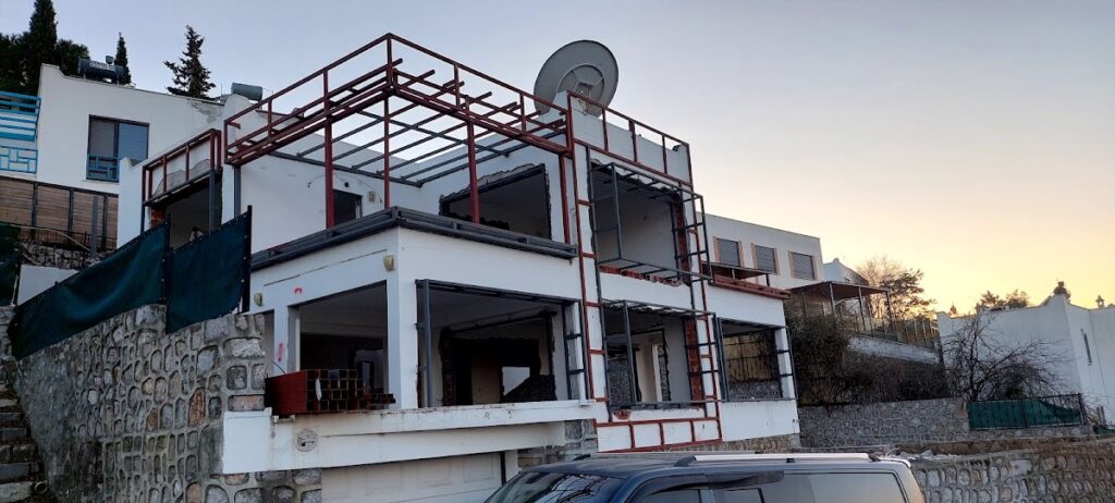 Özsan Ferforje / Demir Doğrama / Çelik Konstrüksüyon Çatı ve yapı sistemleri/ Prefabrik Yapı