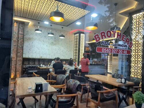 Brothers Pizza-Lahmacun