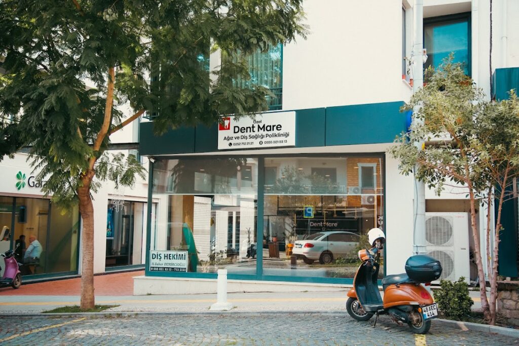 Diş Hekimi Uğur Baseğmez