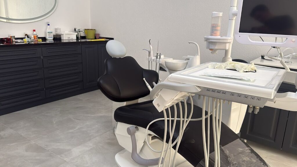 Diş Hekimi Erkan Gültekin | Fethiye Diş Kliniği | İmplant & Gülüş Estetiği