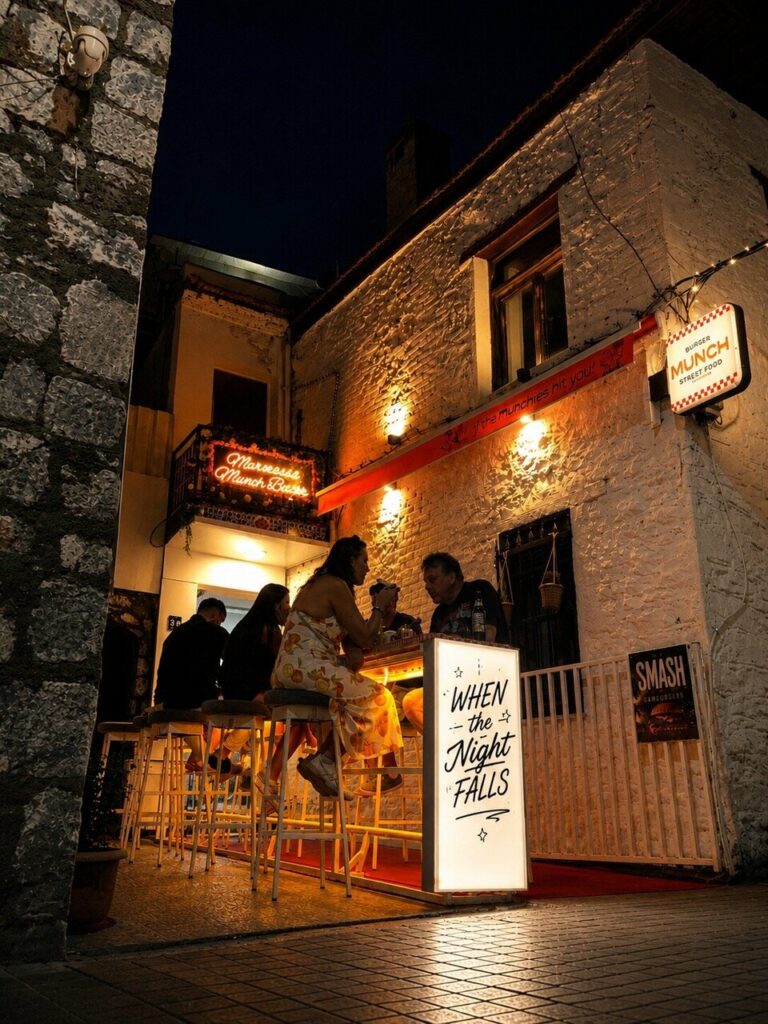 Munch Burger & Sokak Lezzetleri