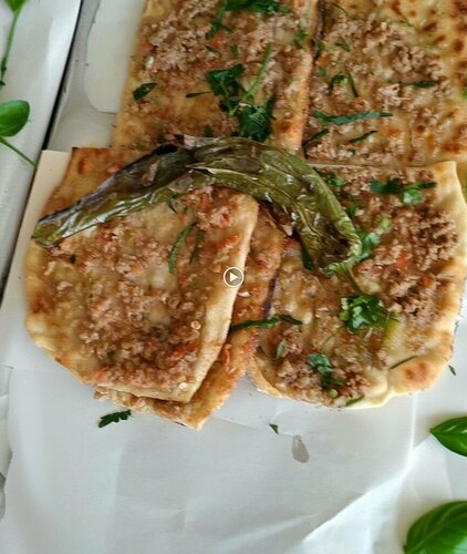 Gürkanbey Etli Ekmek – Lahmacun