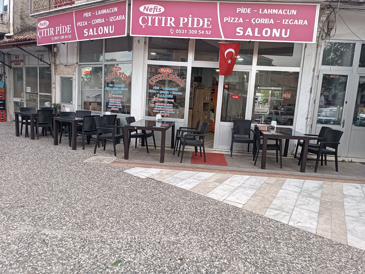 Nefis Çıtır Pide Salonu