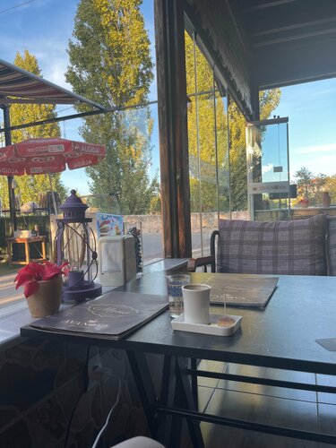 Avanova Cafe Restaurant