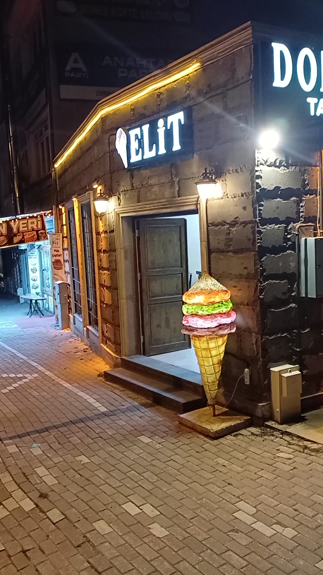 Elit dondurma ve tatlı