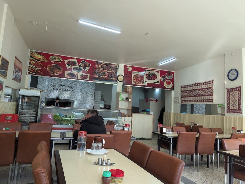 Ali usta pide ve kebap salonu