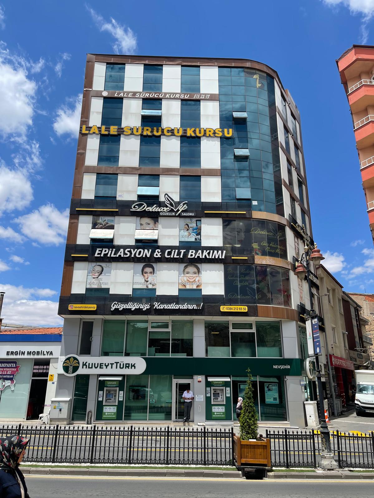 Deluxe VIP Güzellik Salonu