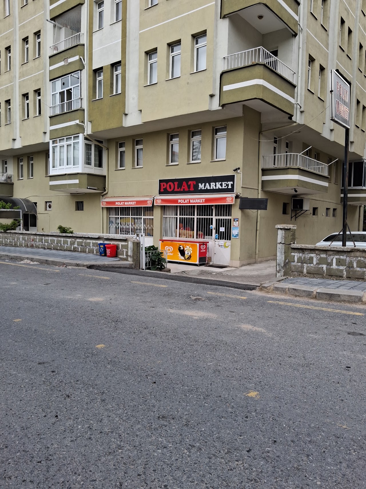 Polat Market