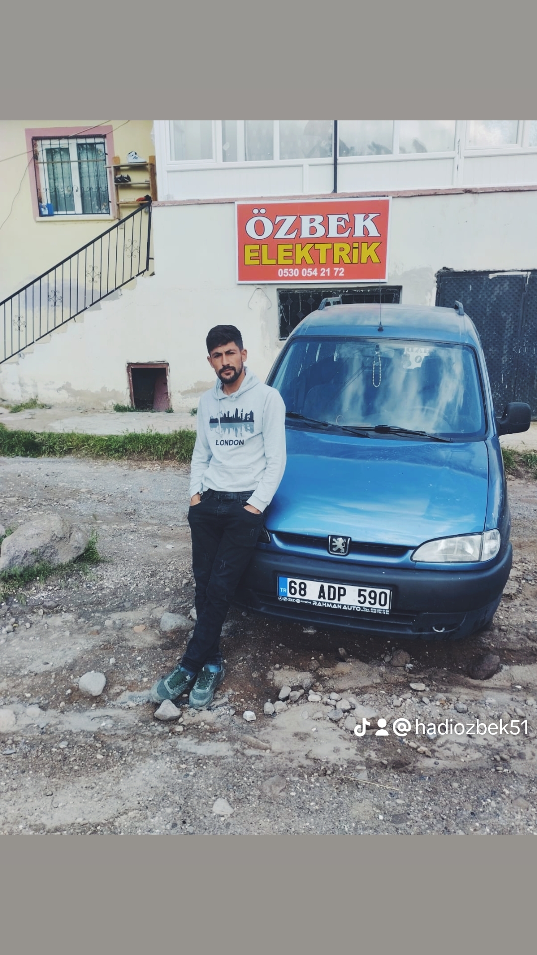 Özbek elektrik