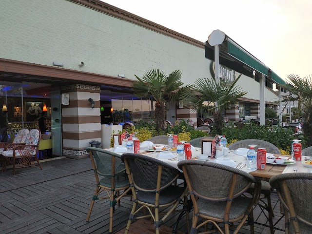 Elegante Cafe & Restaurant