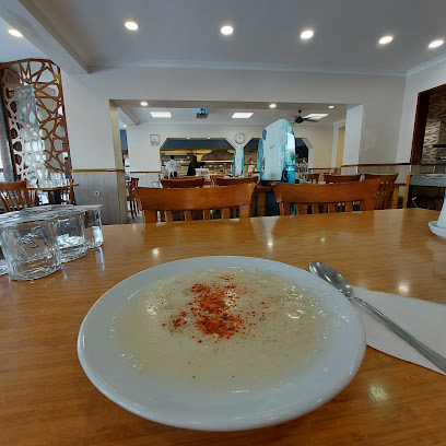 Semt Lokantası 1977