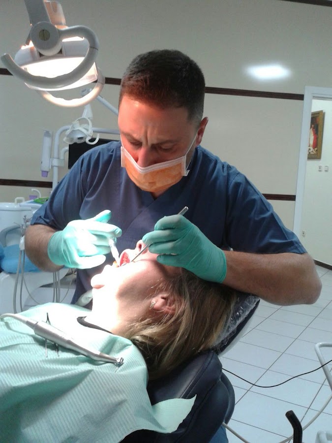 Diş Hekimi Emre ADİLOĞLU