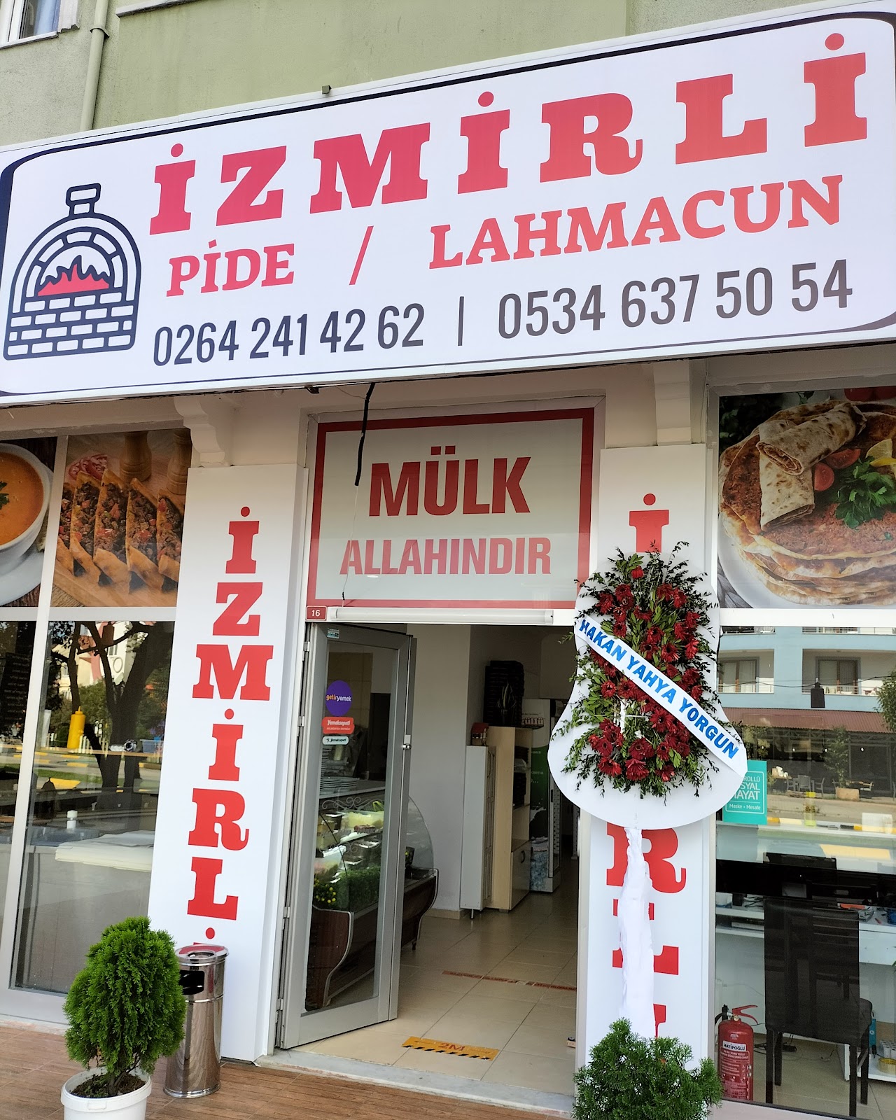 İzmirli Pide & Lahmacun