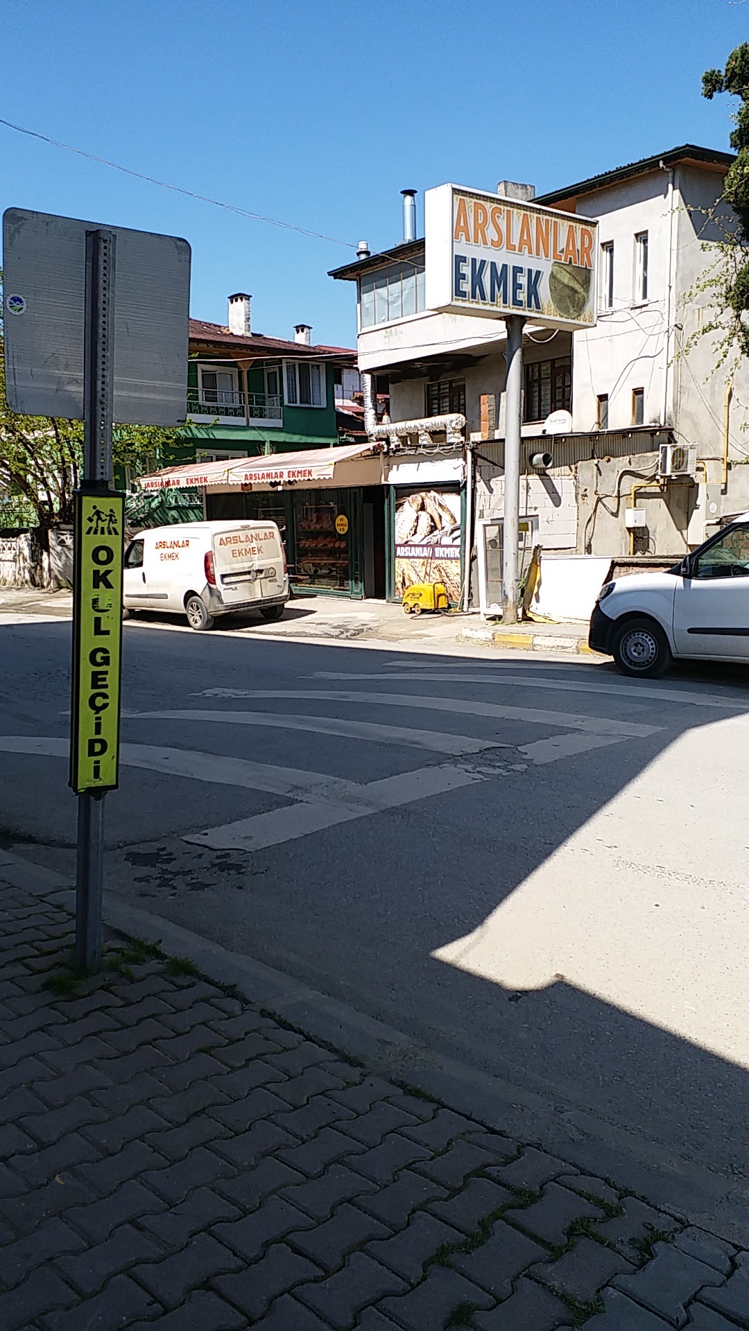 Arslanlar Ekmek