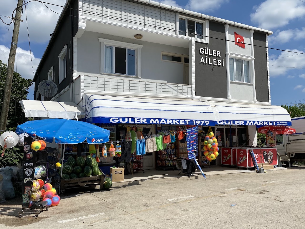Güler Market