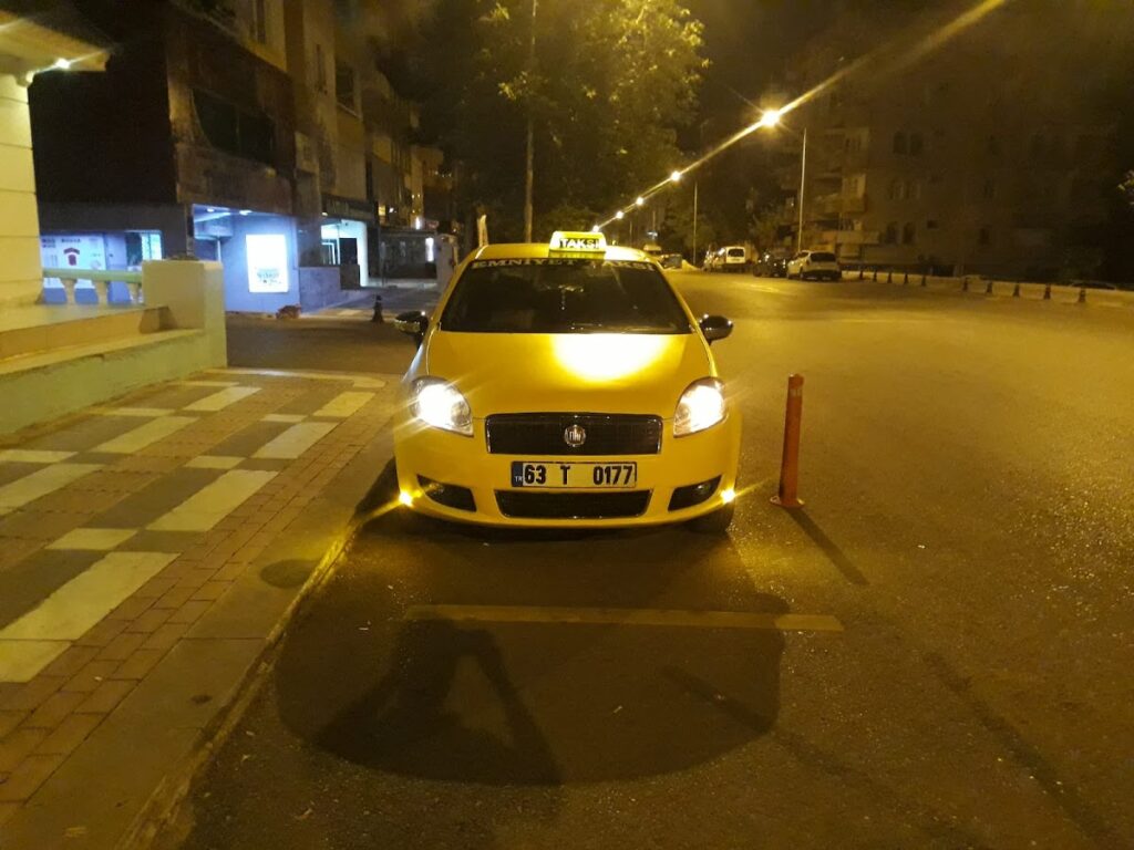 Emniyet Taksi Durağı