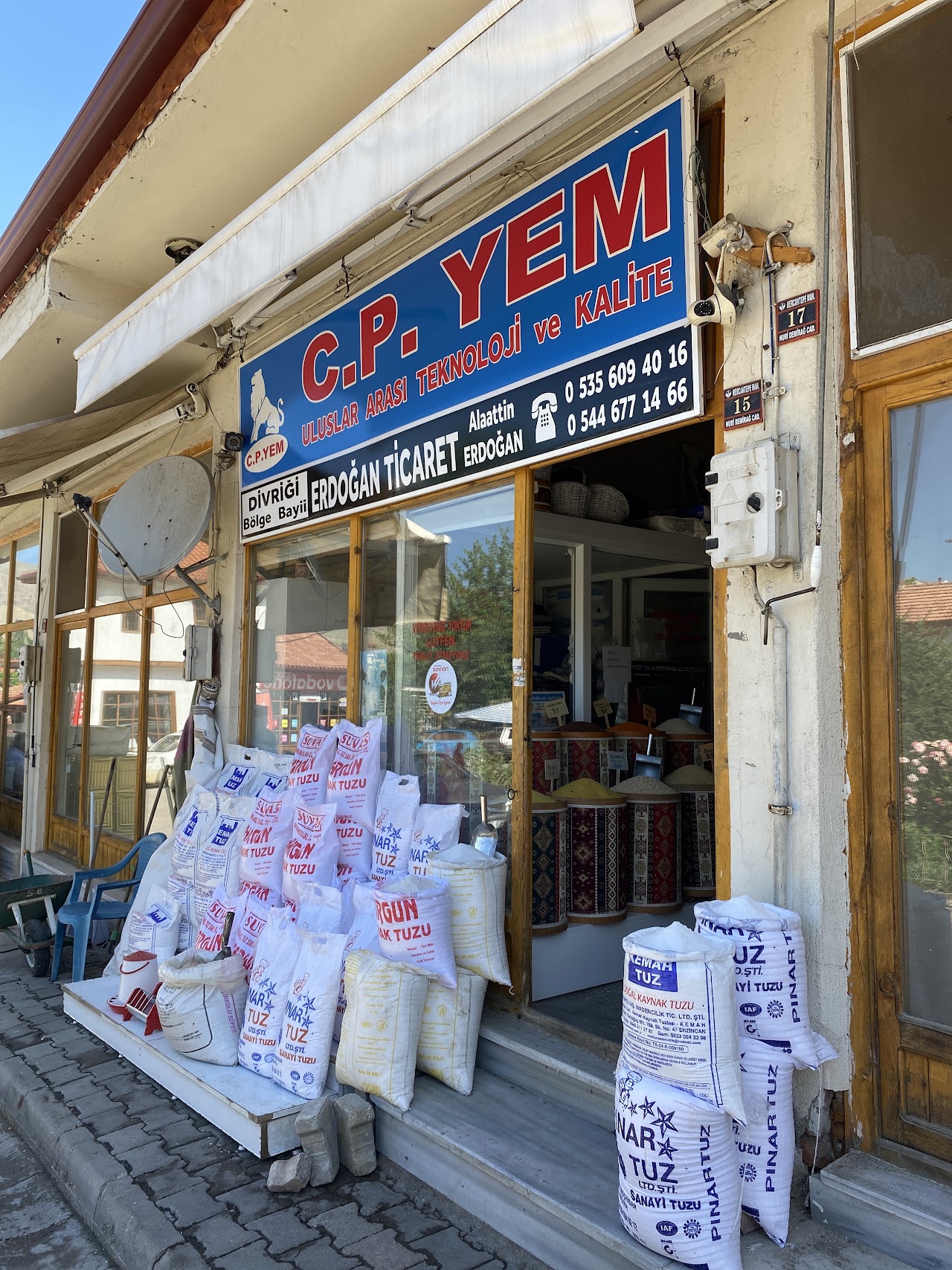 Erdoğanlar Zahire Cp Yem