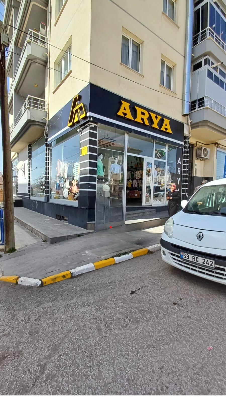 Arya Giyim