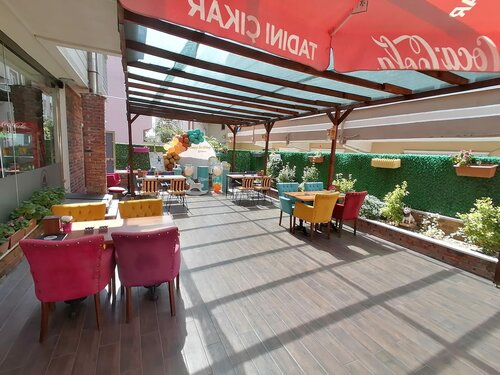 Ceviz Butik Pasta & Cafe, Çobançeşme