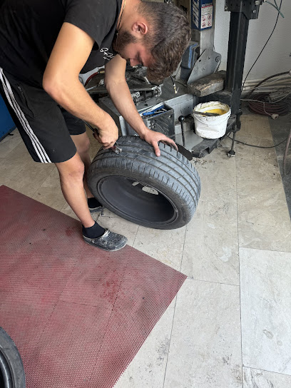 Yeniçiftlik Lastikçi-Coşkun oto lastik yol yardım