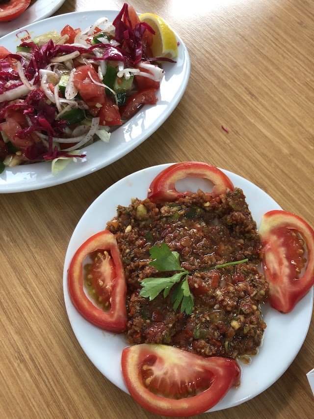 Urfa Sofrası, Camikebir