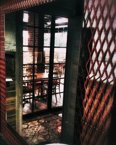 Nina Cafe & Restaurant