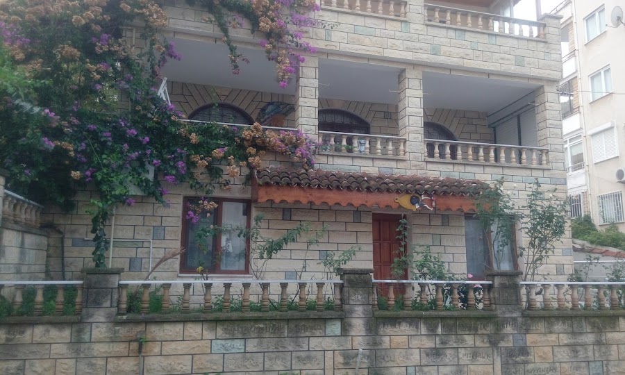 Cafe Kırmızı Harmanlar Yalova