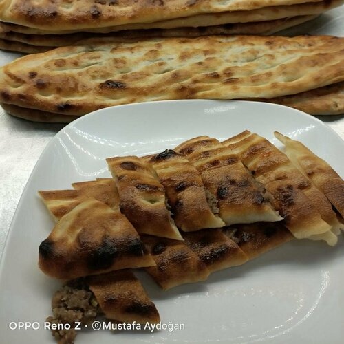 Aydoğanlar İstanbul Kır Pidesi